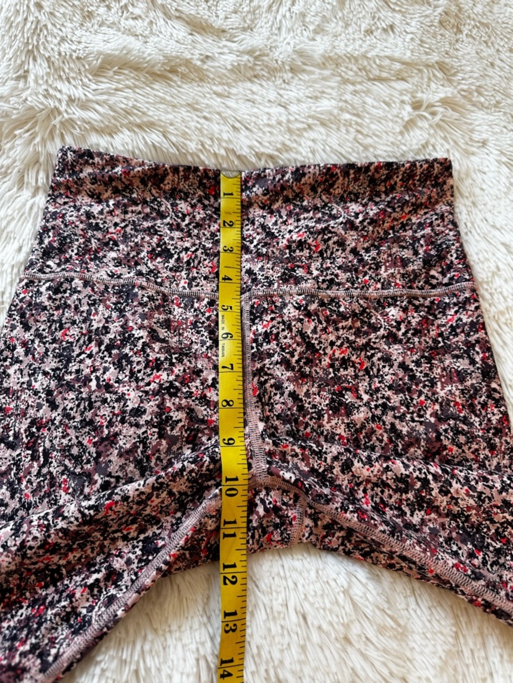 Athleta Elation Speckled Pink Red Black Cream 7/8 Tight Leggings Size: Small - Picture 4 of 8